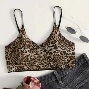 SHEIN Women's Leopard Crop Top